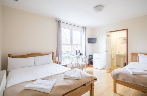 Oxford House | Rasa Sayang House