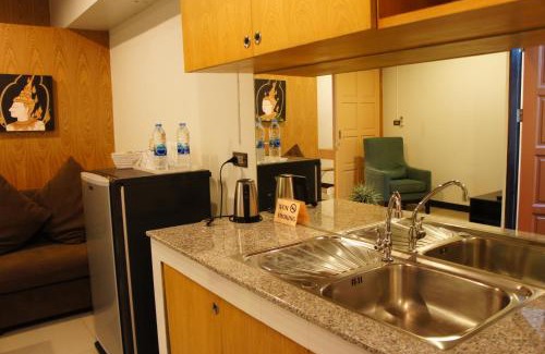 Wat Bowon Niwet Hotel | Ratchadamnoen Residence