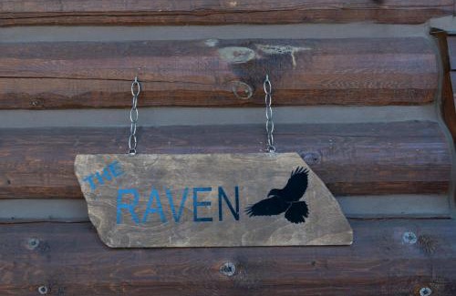 Valemount House | Raven