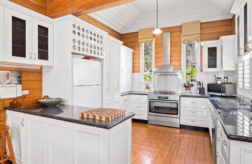 Lorne House | Ravenswood - Unique and Historic