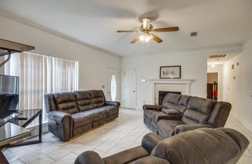 Raymond House | Raymond Home about 17 Mi to Downtown Jackson!