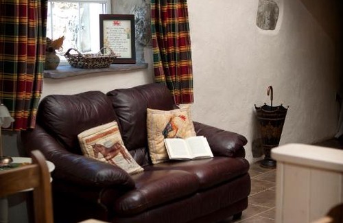 Rhyd-y-clafdy Apartment | RB Contractor Stays - Dderwen