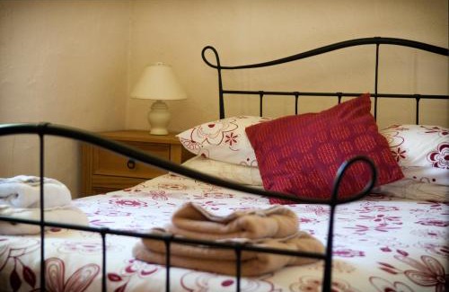 Rhyd-y-clafdy Apartment | RB Contractor Stays - Dderwen