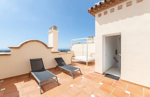 Benahavis Apartment | RDR302 - Fantastic Penthouse with rooftop terrace and views