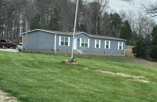 Falls of Rough House | Ready for some R&R? We are 1 mile from the State dock and Nick's Boat dock!