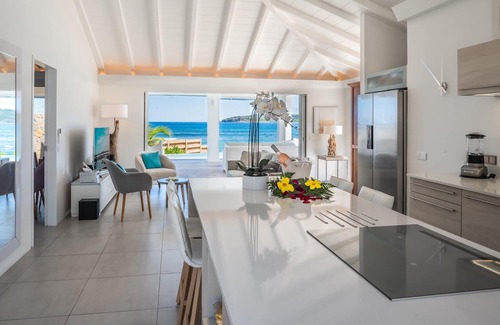 Anse des Cayes Villa | 🏝REAL BEACH VILLA ON THE BEACH !🏝CLOSE TO FLAMANS-ST JEAN BEACH CITY.REST.BARS