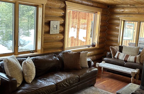 Drummond Cabin | Real log cabin on world famous Rock Creek, MT.