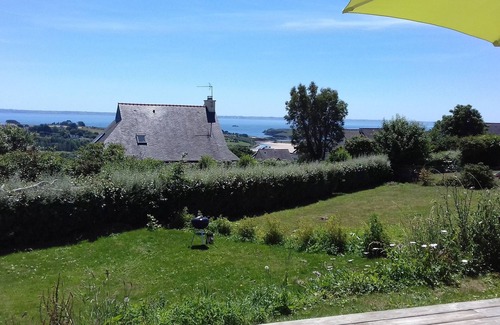 Crozon House | Recent sea view house with organic garden on the Crozon peninsula