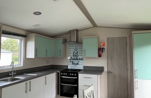 Ouistreham House | Recent top-of-the-range mobile home, very spacious Located 2km from the beach