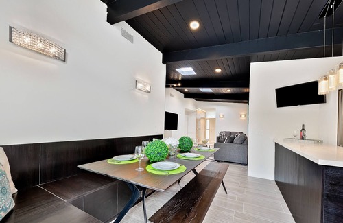 Point Loma House | Recently Remodeled Dog-Friendly Home with Private Heated Pool & Fireplace