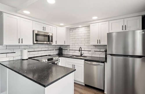 Farmington Apartment | RECENTLY REMODELED! Minutes to Casino, Golfing, Canandaigua Lake, Wineries