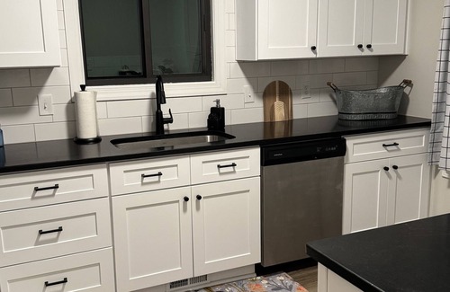 North Raleigh House | Recently RENOVATED Pet Friendly RANCH nearby NORTH HILLS- Raleigh