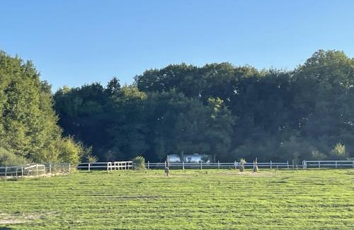 Romorantin-Lanthenay Cabin | Red Barn
