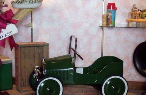 Clarks Summit Bed & Breakfast | Red Barn Village B&B
