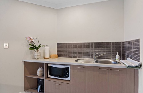 Whangaparaoa Cottage | Red Beach Retreat - Whangaparaoa Peninsula