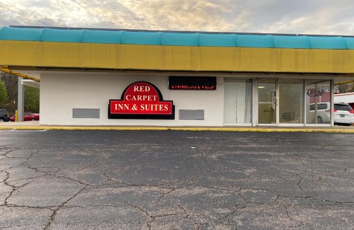 Danville Hotel | Red Carpet Inn & Suites - Danville