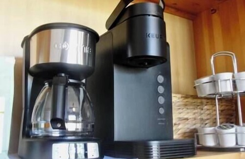 Pocket House | Red Door Suite (Private Entry)