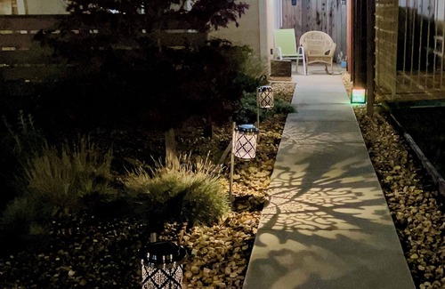 Pocket House | Red Door Suite (Private Entry)