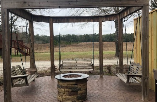 Statesboro House | Red Fern Lodge Room 2