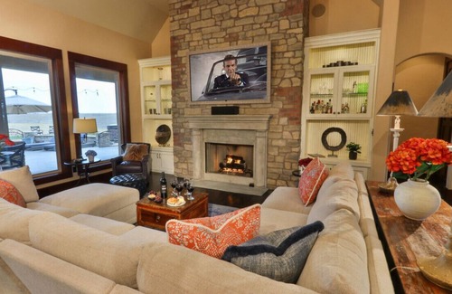 Walla Walla House | Red Hawk Estate · New Estate with Pool, Hot Tub, 2000 SF Indoor Gym