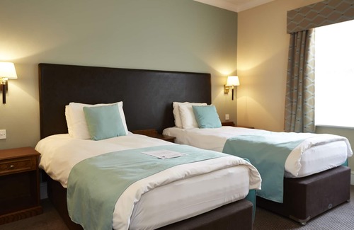 Fareham Hotel | Red Lion Hotel by Greene King Inns