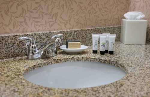 Tri-Cities Hotel | Red Lion Hotel Kennewick Columbia Center