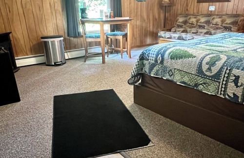 Baldwin Cabin | Red Moose Lodge