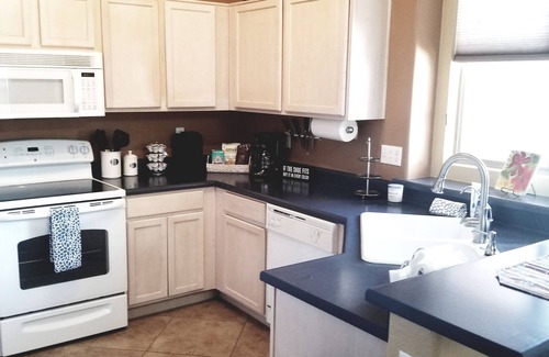 Gold Canyon House | Red Mountain Retreat with heated pool