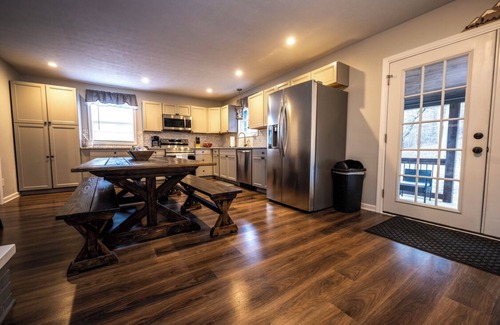 Clay City House | Red River Gorge! 5 bed/3bath on 8 private acres! Hot tub, Arcade room, Garage