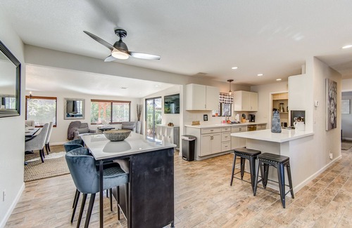 West Sedona House | Red Rock Vista Views, Hot Tub, Outdoor Dining & Outside Bar!