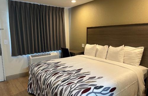 Haltom City Hotel | Red Roof Inn Haltom City