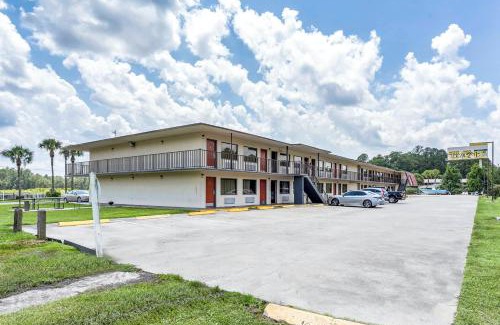 MacClenny Hotel | Red Roof Inn MacClenny