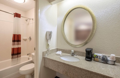 Milford Hotel | Red Roof Inn Milford - New Haven