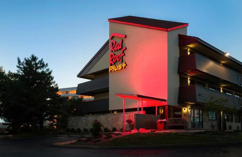 The Hill Hotel | Red Roof Inn PLUS+ St. Louis - Forest Park/Hampton Ave.