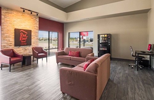 Manor Hotel | Red Roof Inn & Suites Austin East - Manor