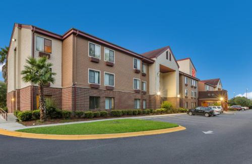Pooler Hotel | Red Roof Inn & Suites Savannah Airport