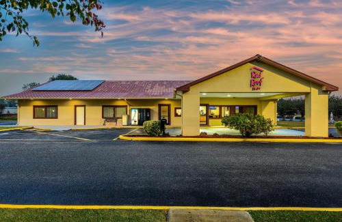 Sylacauga Hotel | Red Roof Inn Sylacauga