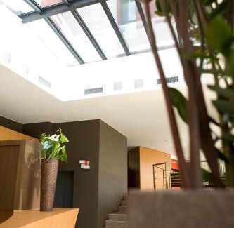 Barzano Hotel | Red's Redaelli Hotel