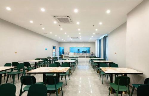 Shajing Hotel | Red Sea Grand Hotel (Huafa Ice World, Shenzhen World Exhibition & Convention Center Branch)