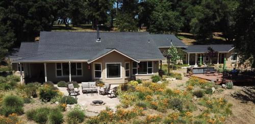 Groveland Bed & Breakfast | Red Tail Ranch