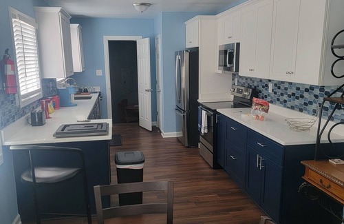 Vollintine-Evergreen House | Redd's Peaceful Retreat nOffering 5 bedrooms A theater room and a billiards room