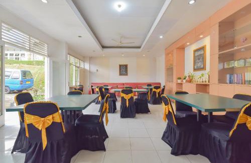 Cisarua Hotel | RedDoorz at House Of Dirga Cisarua Puncak