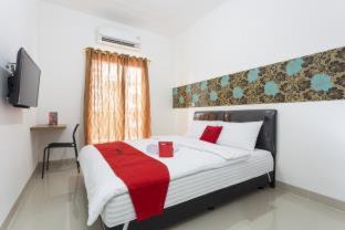 Serpong House | RedDoorz Plus @ Boulevard Residence BSD