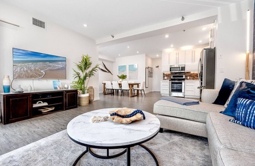 Redington Shores Condo | Redington Retreat - Gorgeous Beachside Condo