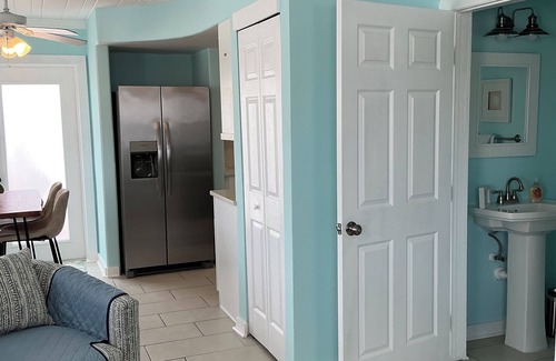 Redington Shores House | Redington Shores Beach Cottage -sleeps 12- steps to the beach!