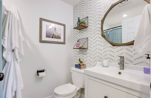 Redmond House | Redmond Vacation Rental w/ Private Yard & Fire Pit