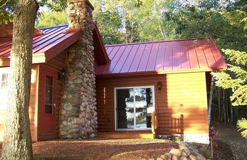 Land O Lakes House | Redpebble, a spacious upscale but classic vacation home on a crystal clear lake!
