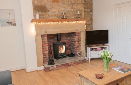 Amble House | Redshank