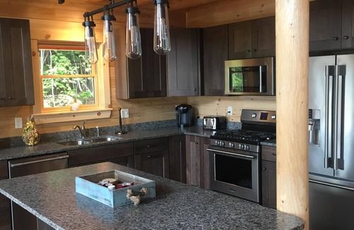 Gilead House | REDUCED RATES BOOK NOW AND SAVE , PRIVATE HOME, HOT TUB , PET FRIENDLY nnn