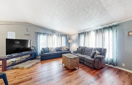 Winchester Bay House | Reedsport Coastal Retreat